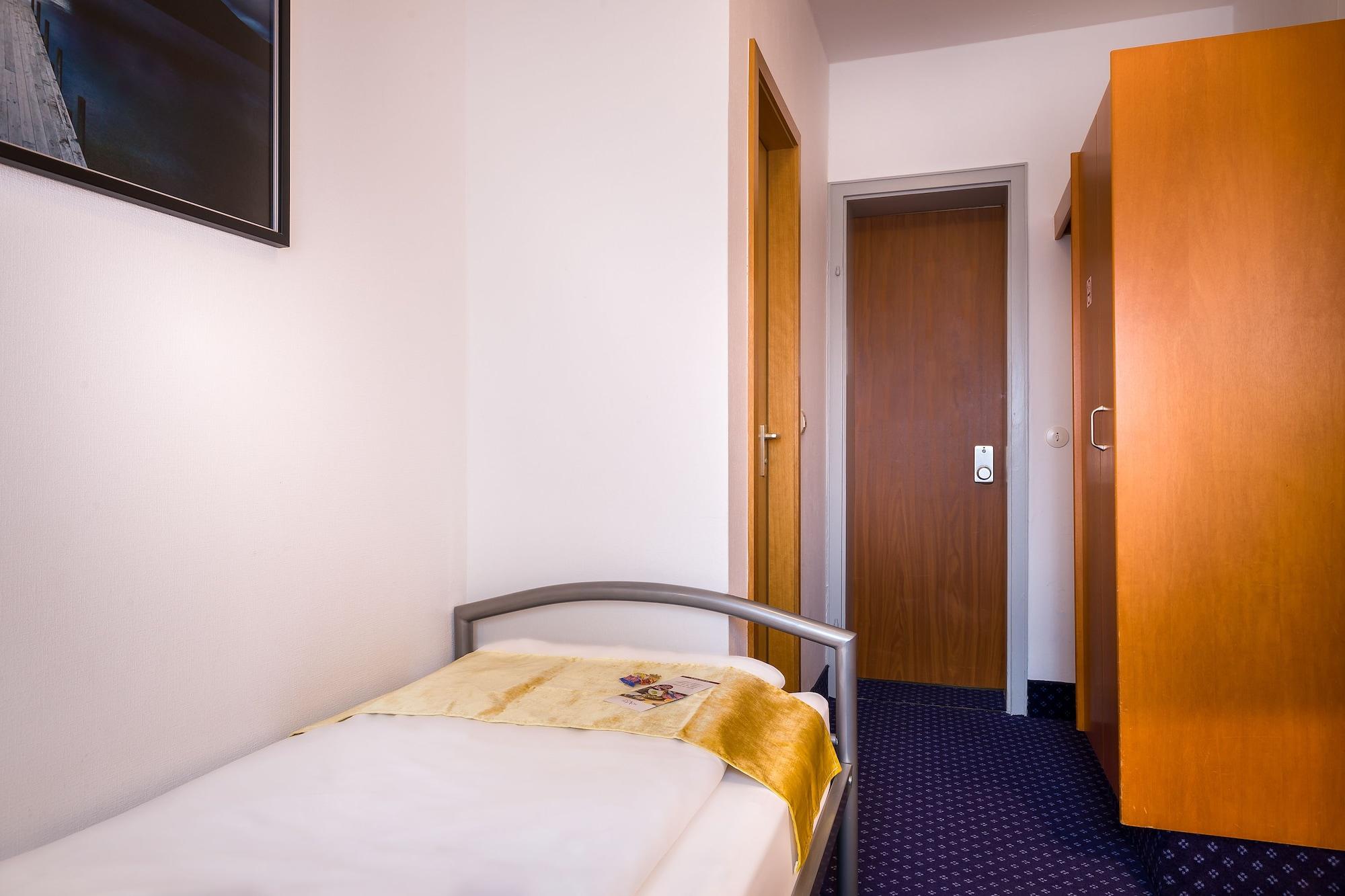 Scope Hotel Greif Карлсруэ Экстерьер фото