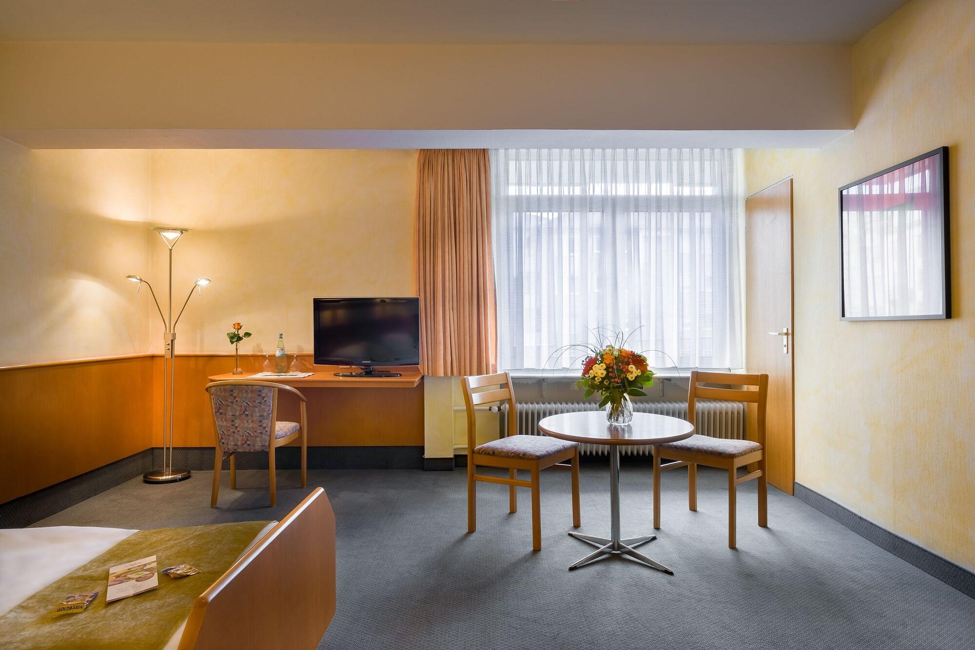 Scope Hotel Greif Карлсруэ Экстерьер фото