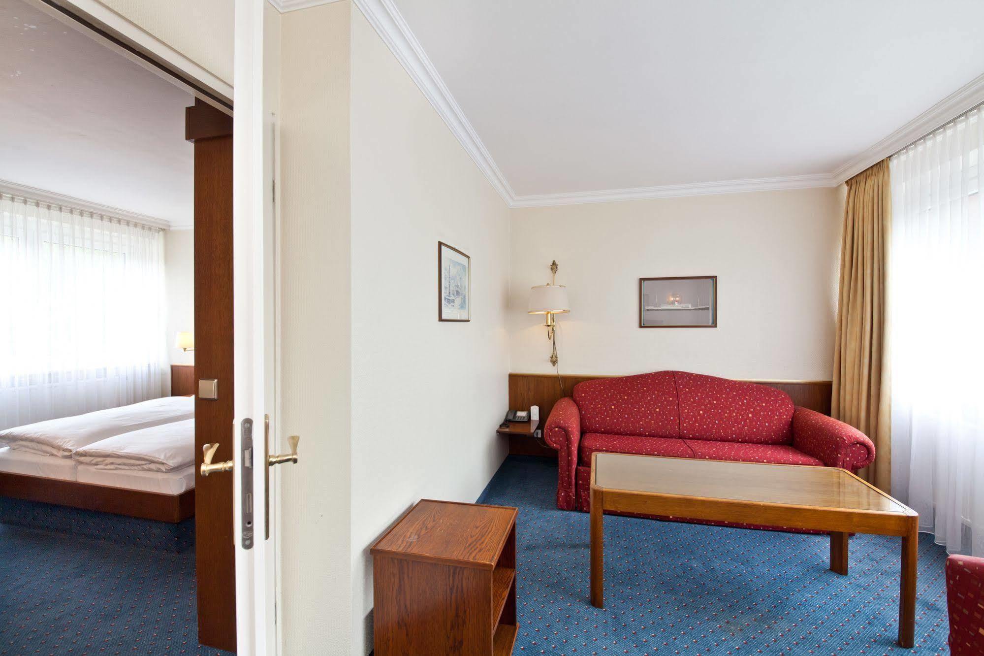 Scope Hotel Greif Карлсруэ Экстерьер фото